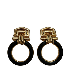AFJ Made in Canada clip-on earrings ✨️ Gold-plated with black Resin.